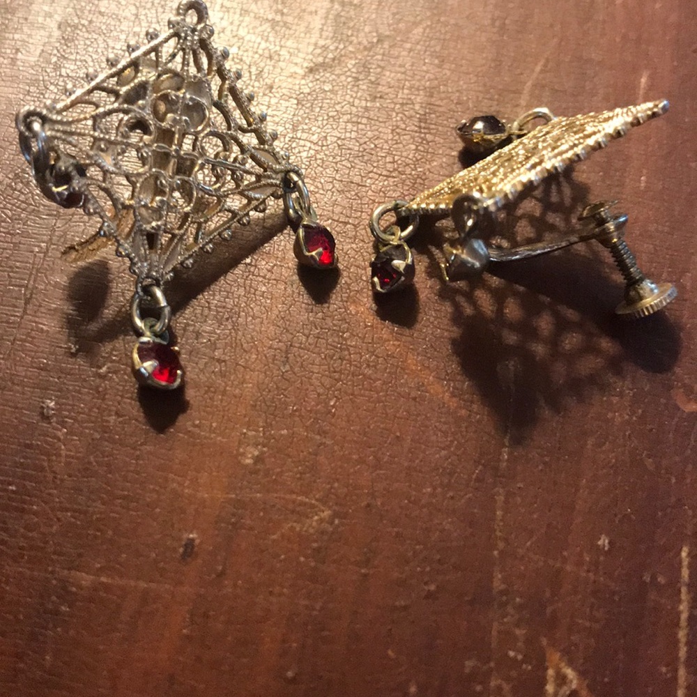 Earrings - Picture 2 of 3